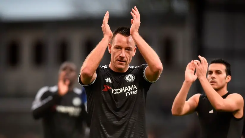 Football: Chelsea down Palace, Spurs draw with Everton