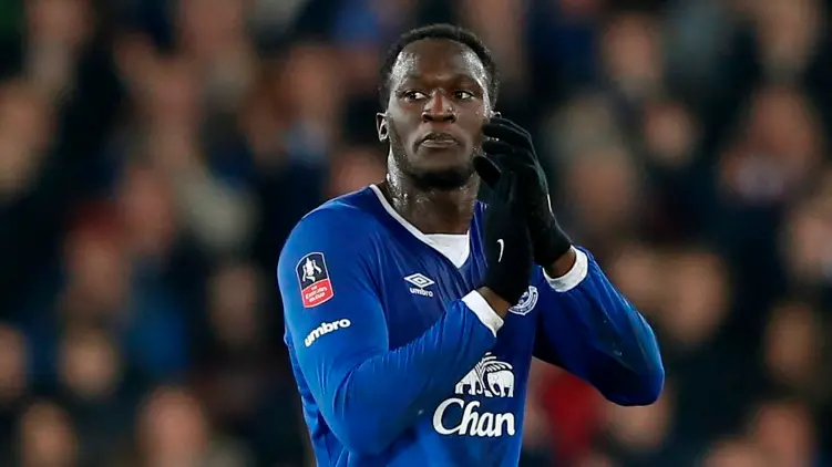 Football: Everton send Chelsea out of FA Cup