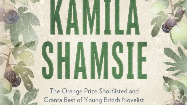 Complex novel reminiscent of 'The English Patient'