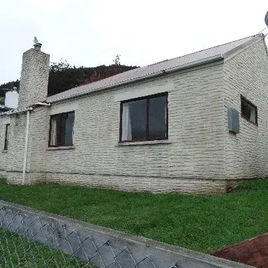 Outrage over Queenstown house sale