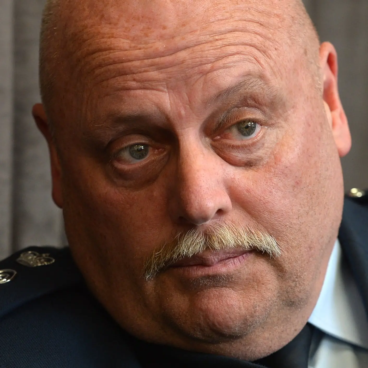 Inquiry into alleged relationship with prisoner
