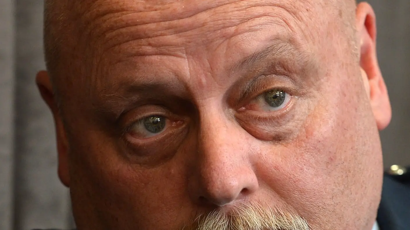 Inquiry into alleged relationship with prisoner