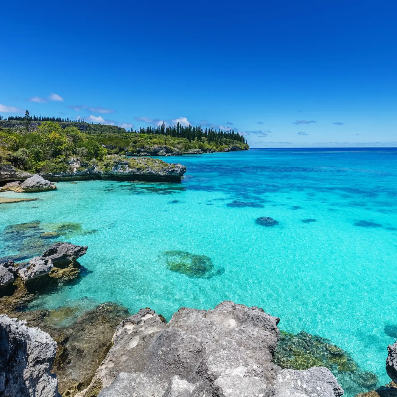 Magnitude 7 quake hits near New Caledonia