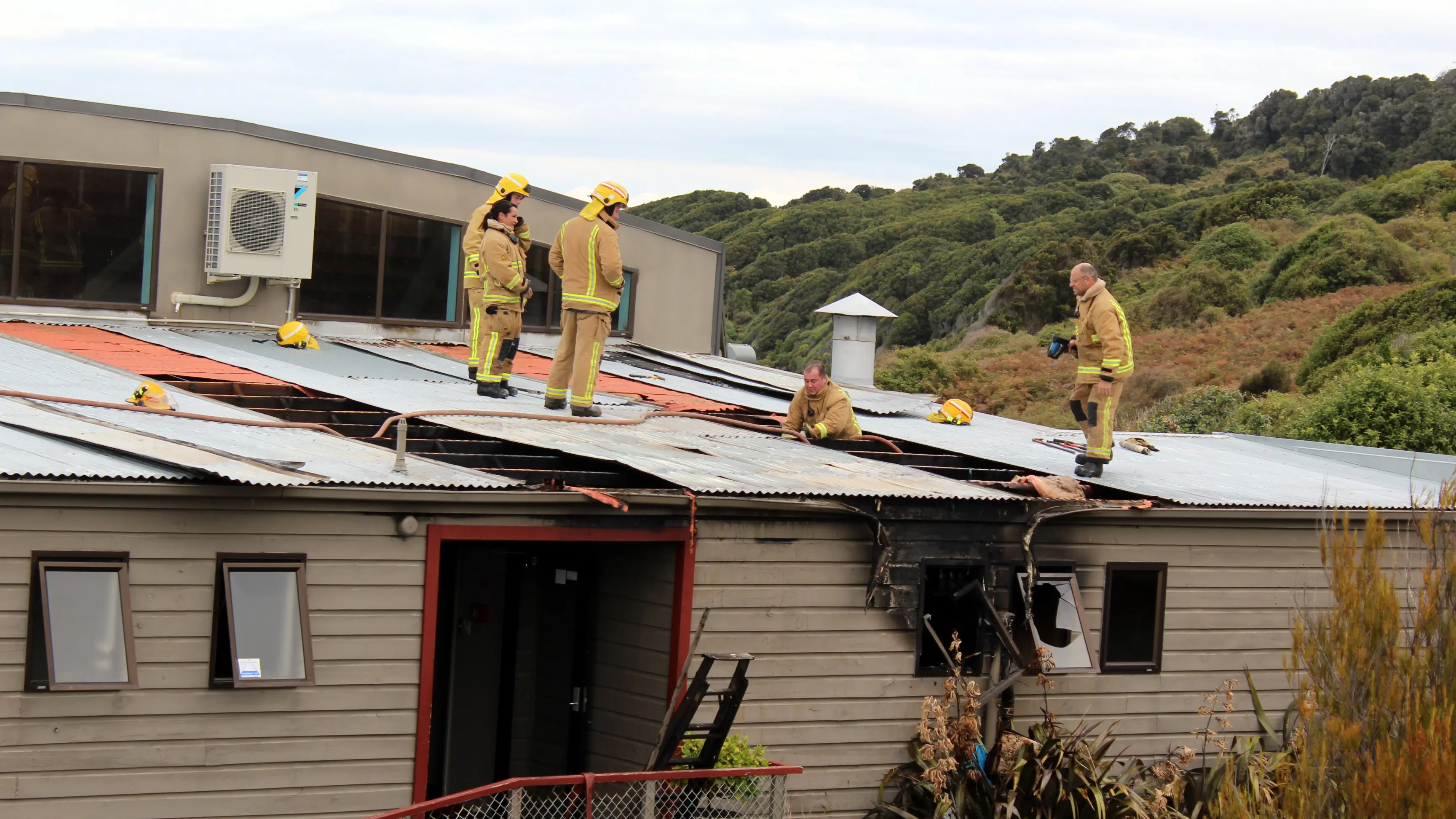 Patrons flee laundry fire at restaurant
