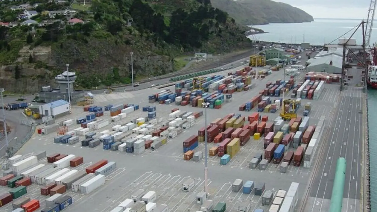 KiwiRail seeks backload for Ak-Chch service