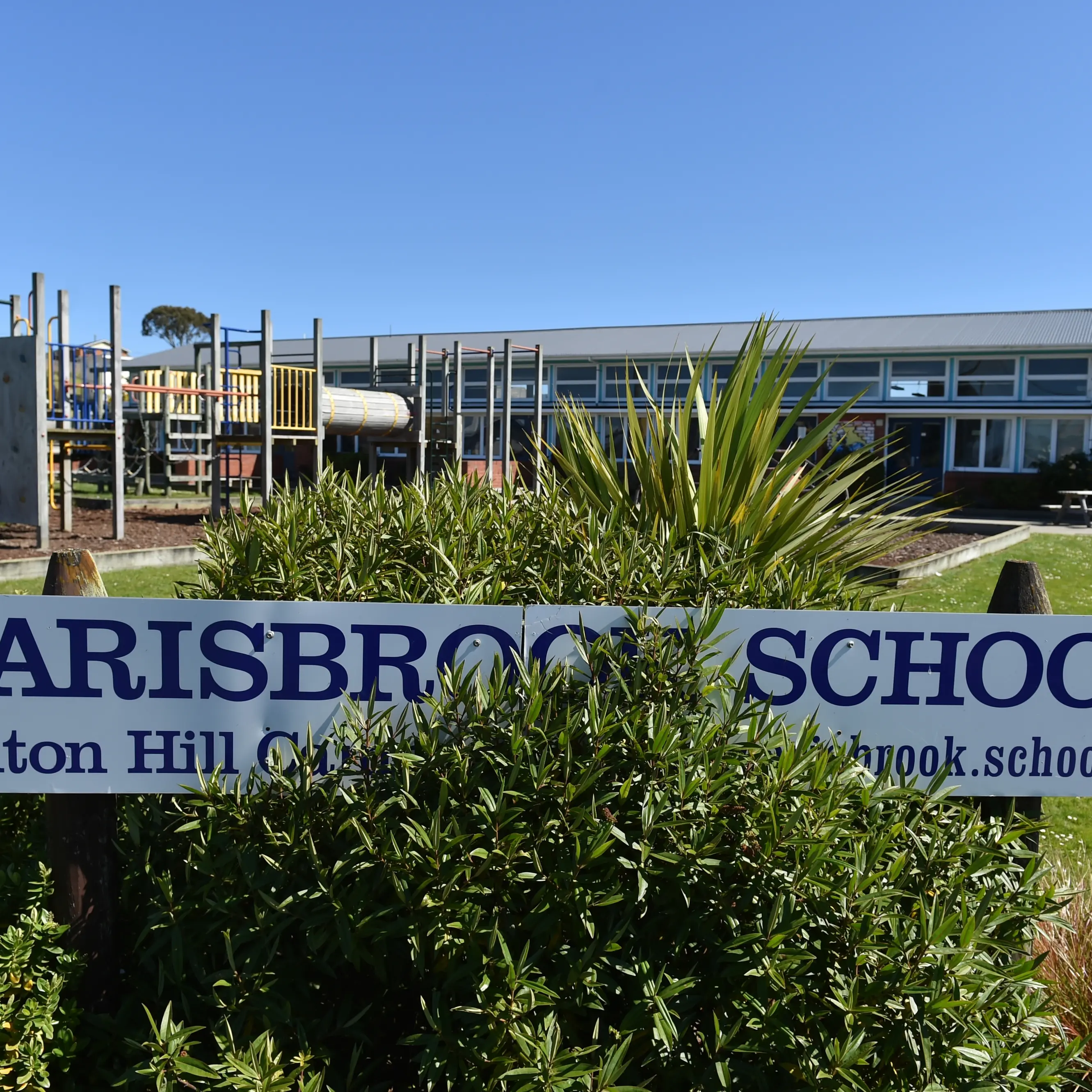 Carisbrook Heights closure angers parents