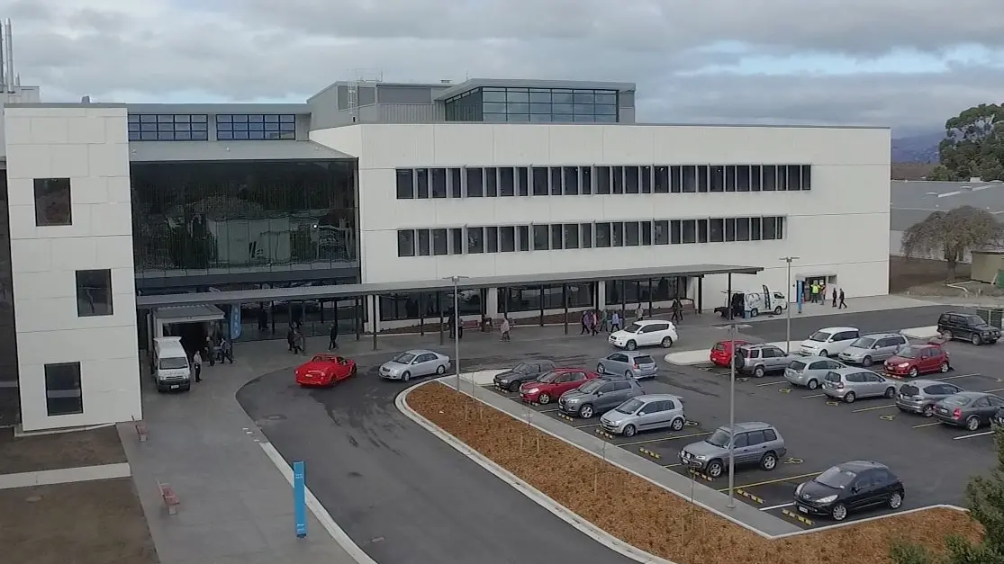 Canterbury DHB faces mounting deficits: report