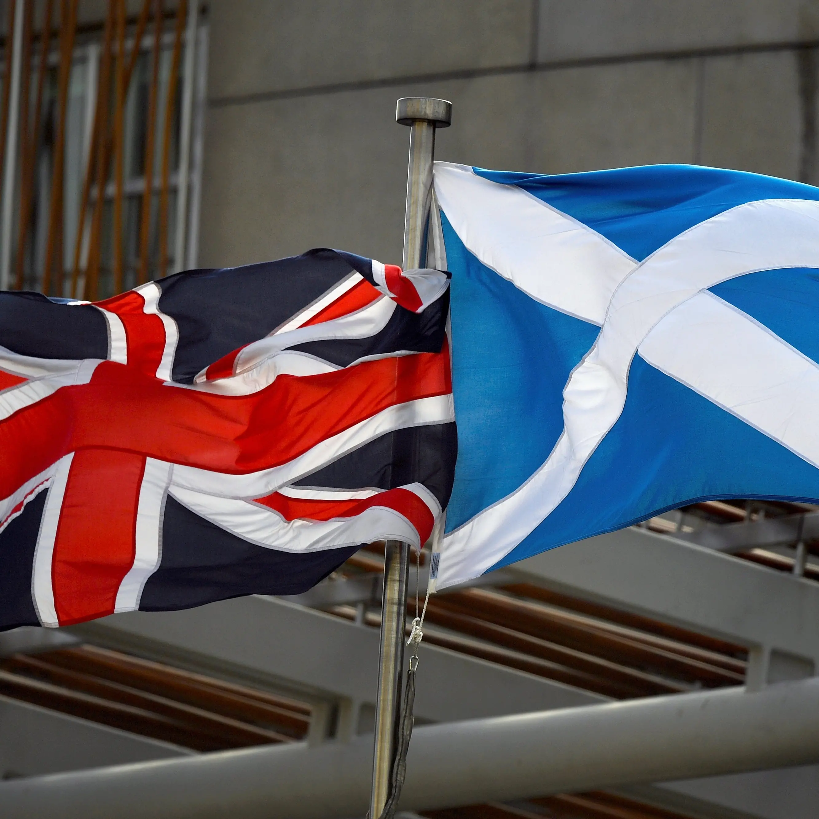 Scottish parliament backs independence referendum