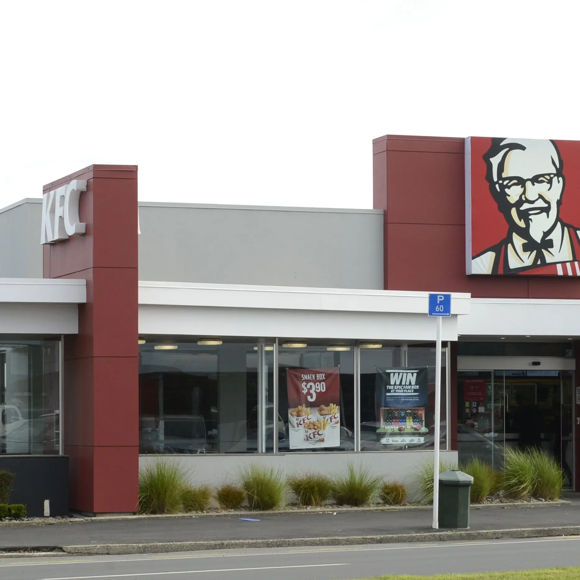 Union picket puzzles KFC chief