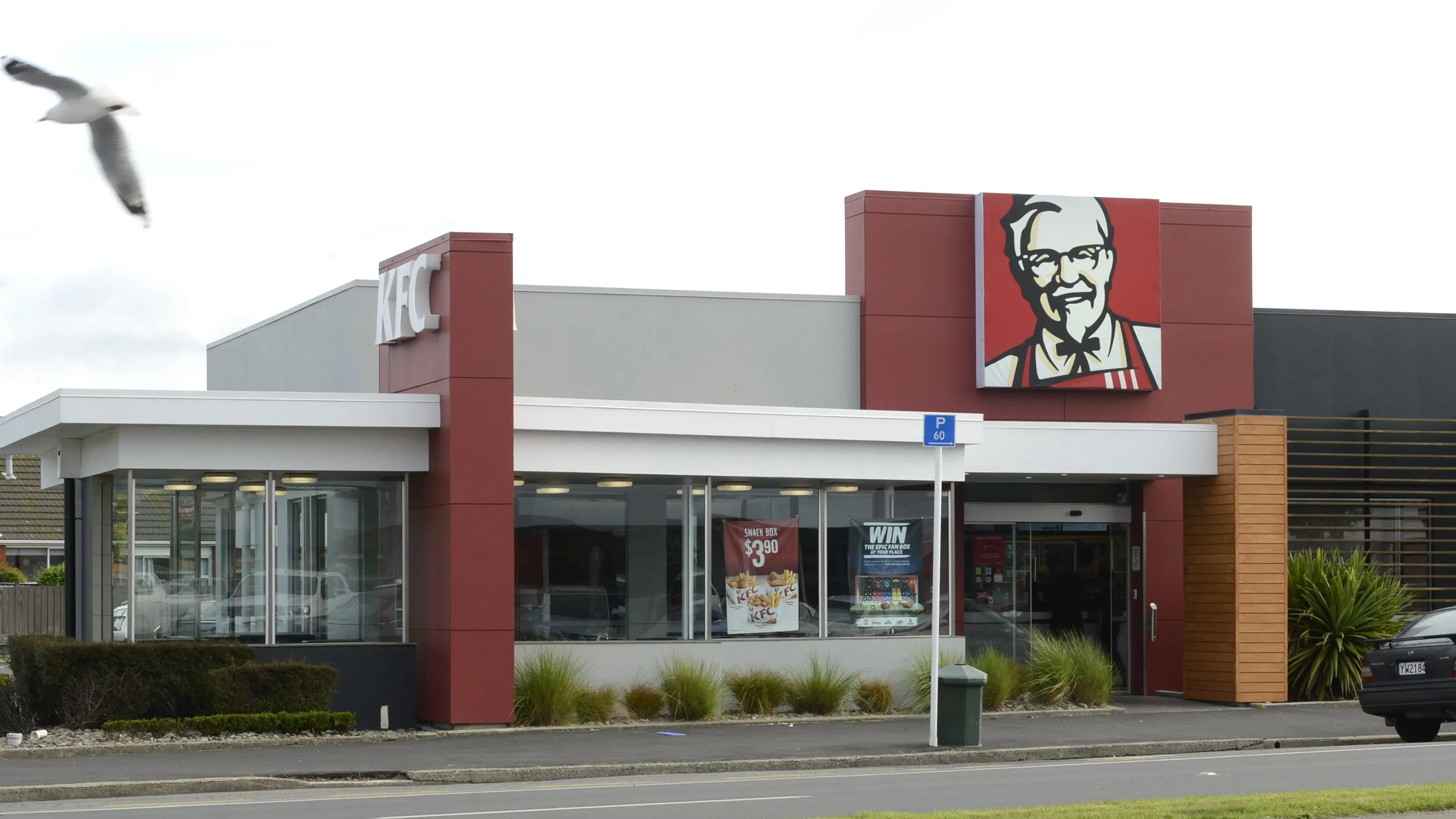 Union picket puzzles KFC chief