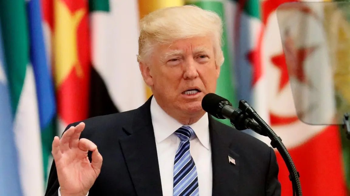 Trump criticises Russia, calls for defence of West