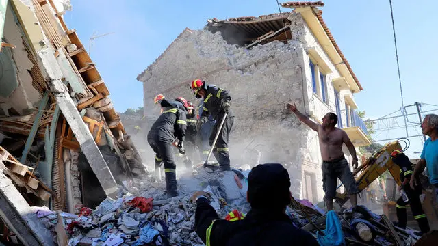 One dead after quake shakes Greece, Turkey