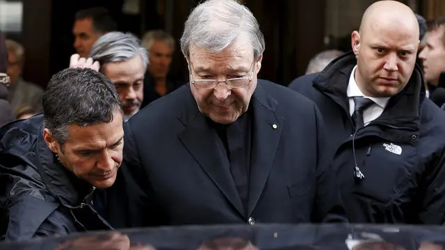 Aus police charge Vatican treasurer over sex crimes