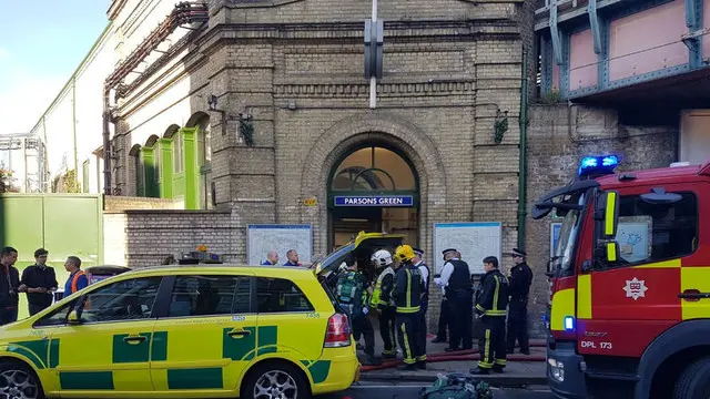 Police at scene, crowd stampede after London metro blast