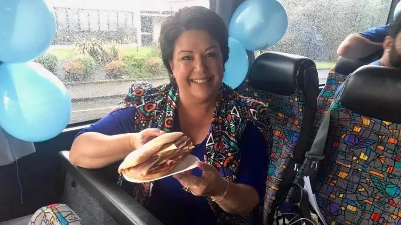Paula Bennett joins in on the panini love