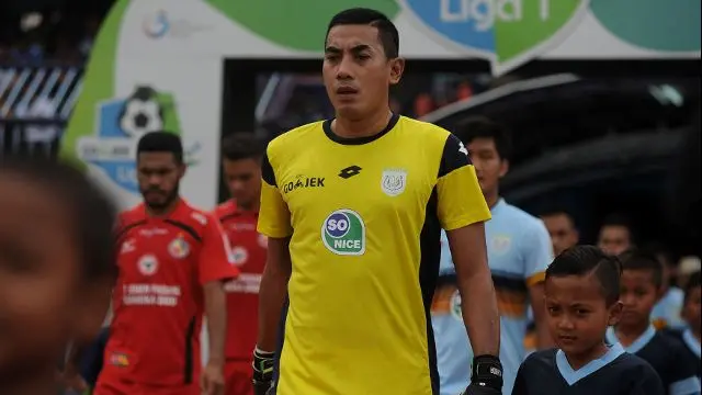 Indonesian footballer dies after collision with teammate