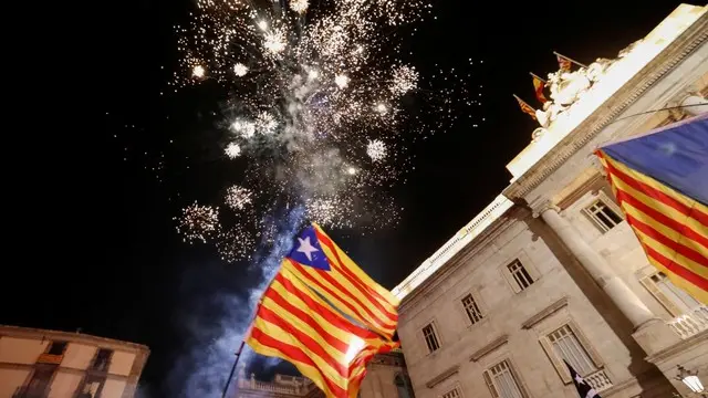 Spain sacks Catalan govt after independence move