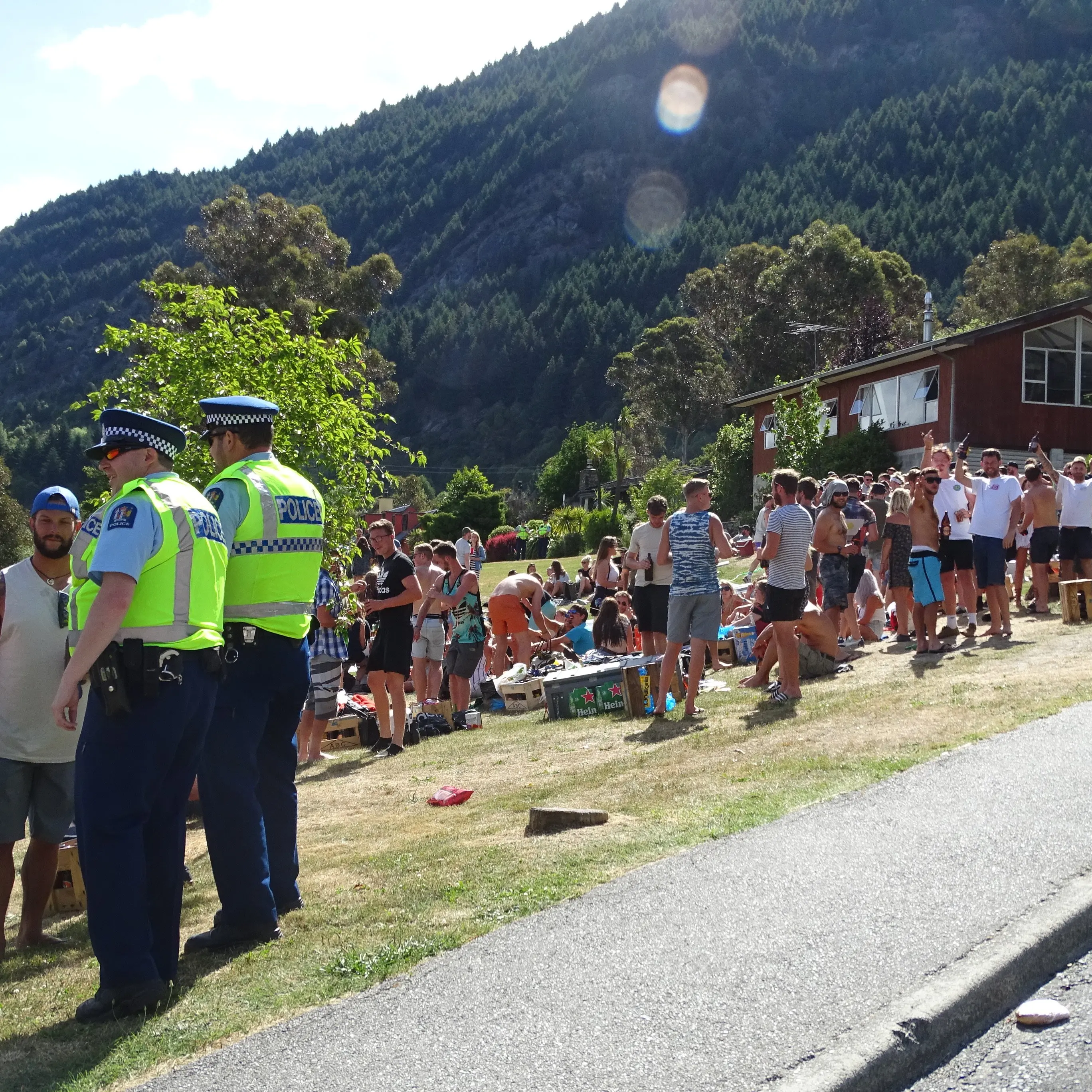 Crate Day behaviour praised
