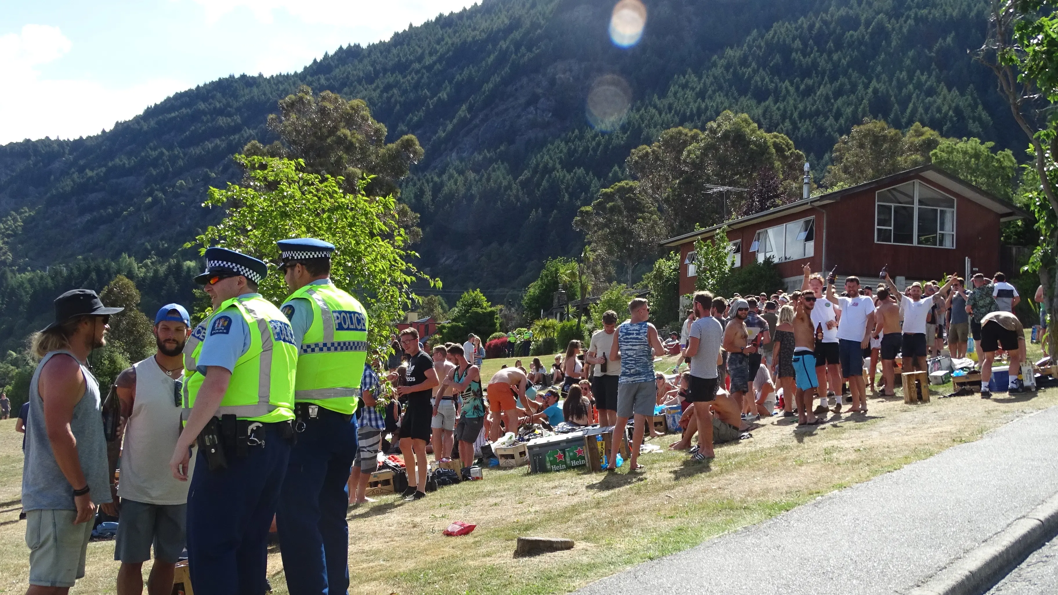 Crate Day behaviour praised