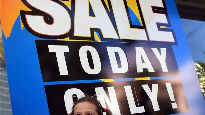 Boxing Day sales draw early birds