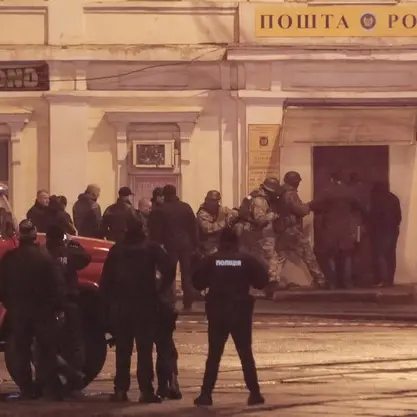 Ukraine hostages freed after police storm post office
