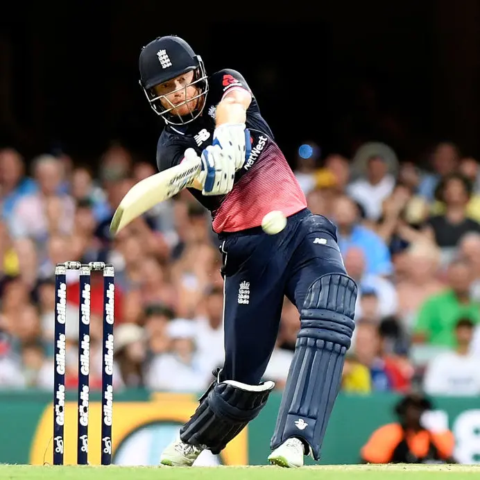 England go 2-0 up over Aussies