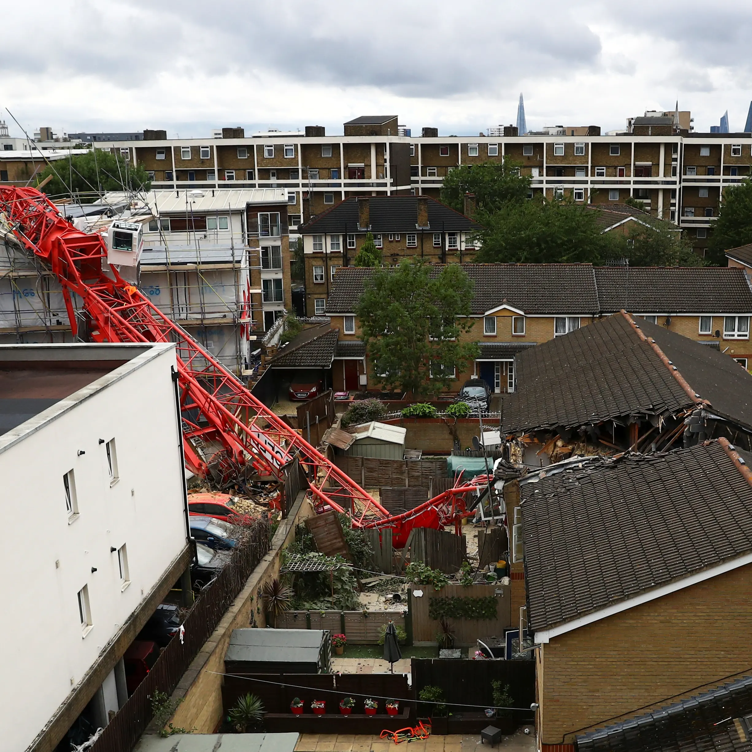 One dead, four injured in London crane collapse