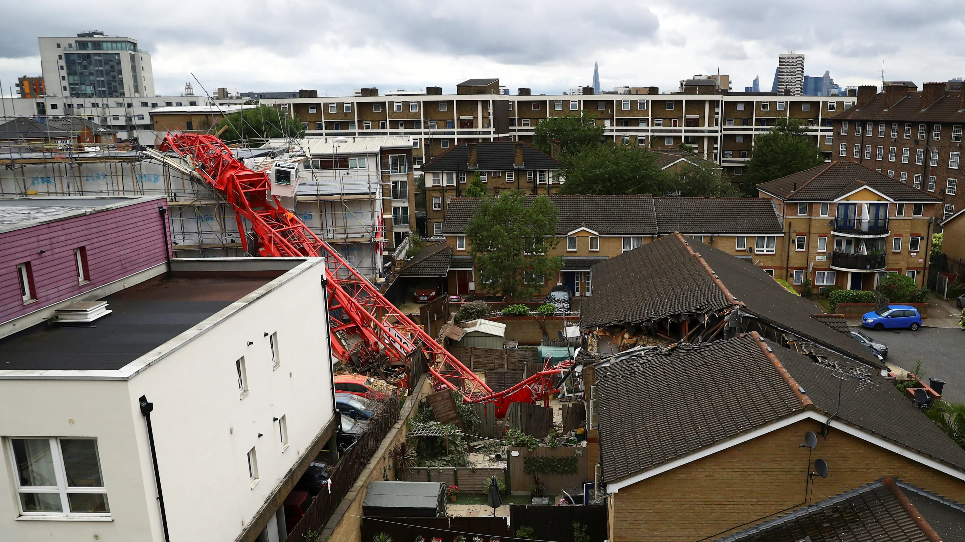One dead, four injured in London crane collapse