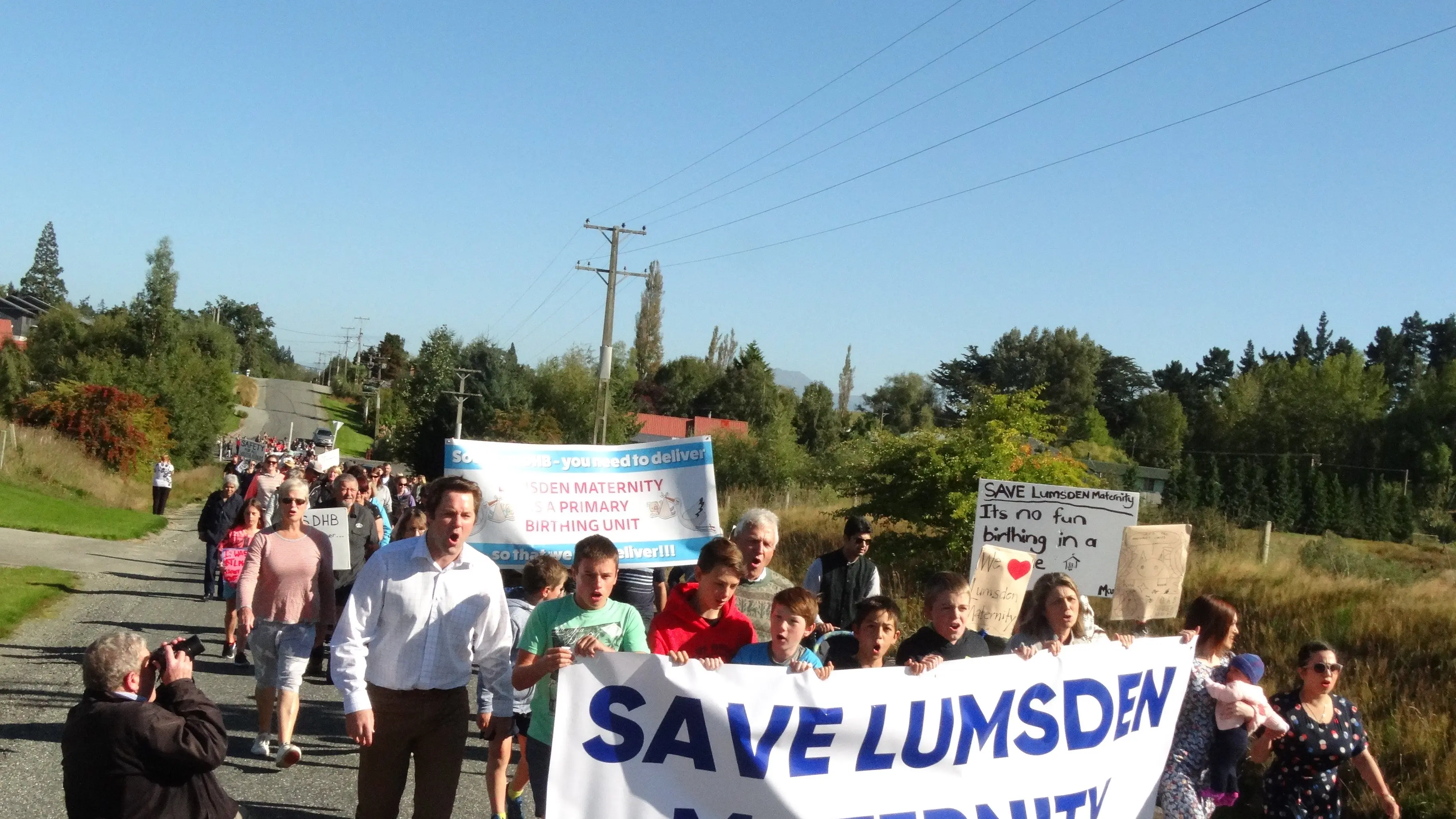 5100 sign Lumsden maternity centre petition