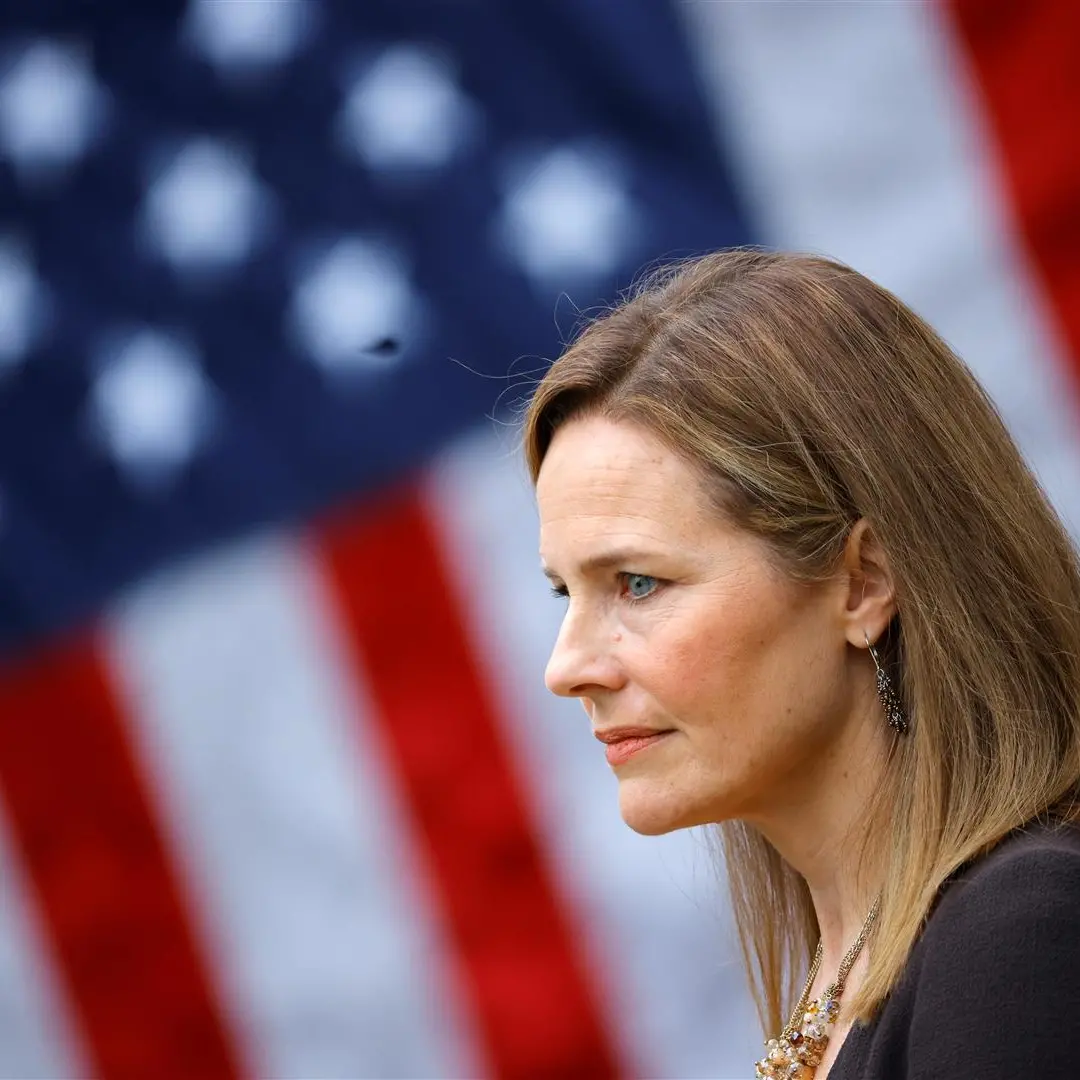 Trump announces 'brilliant' conservative to replace RBG