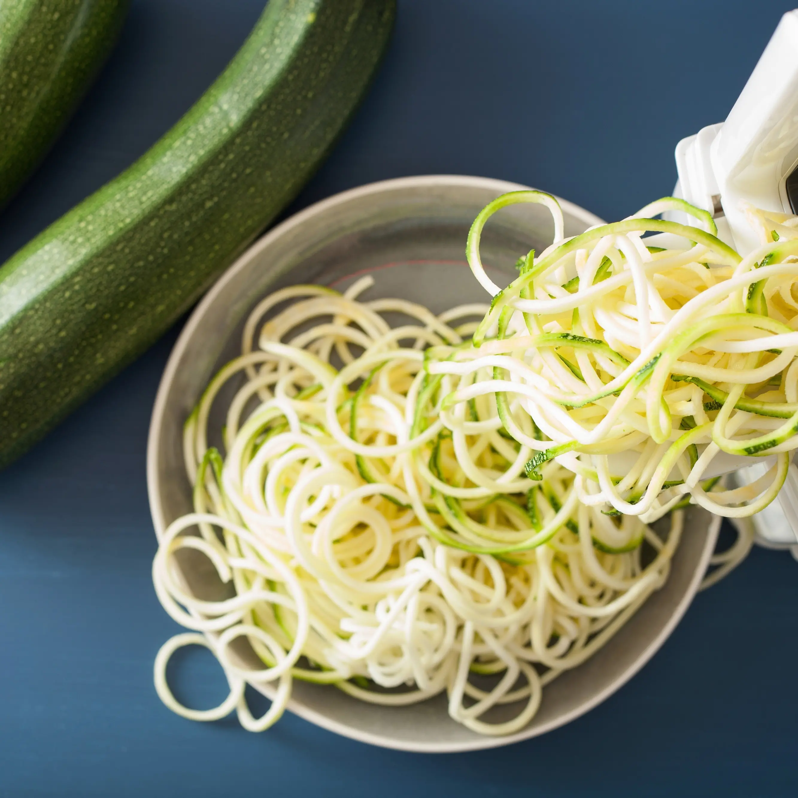 Vitamins A and C, potassium, folate, fibre — zucchinis packed with zing Chicken and pesto zoodles