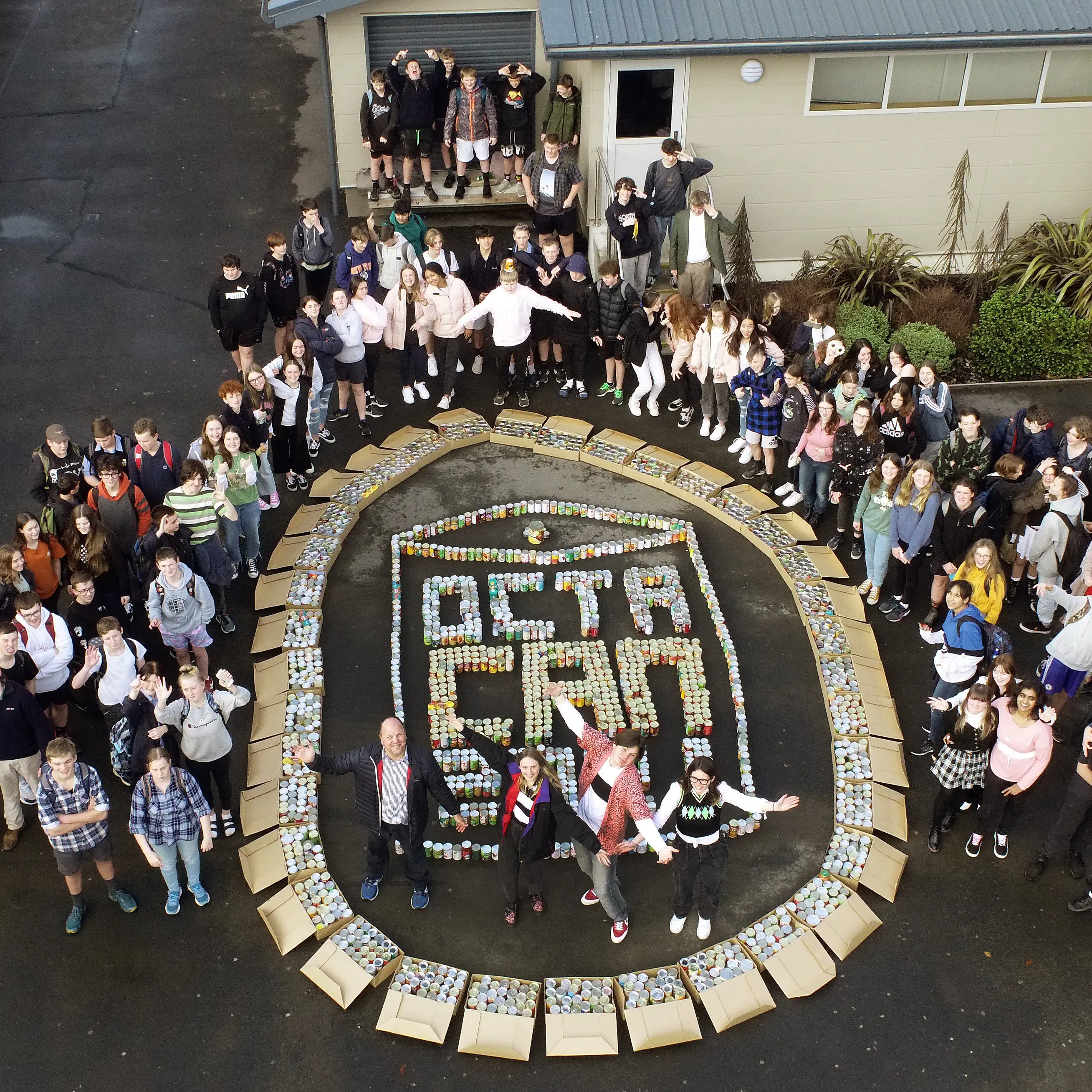 Pupils pull together to feed those in need