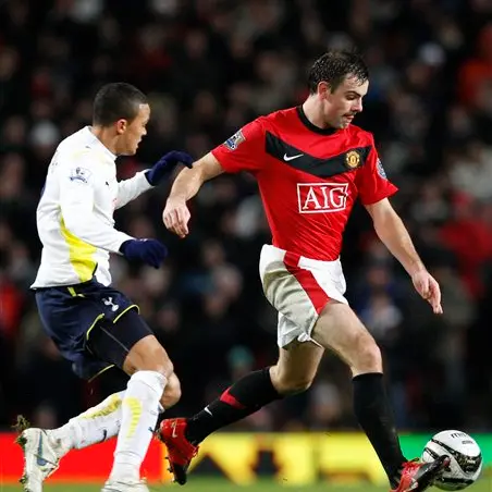 Football: Man U, Aston Villa into League Cup semis