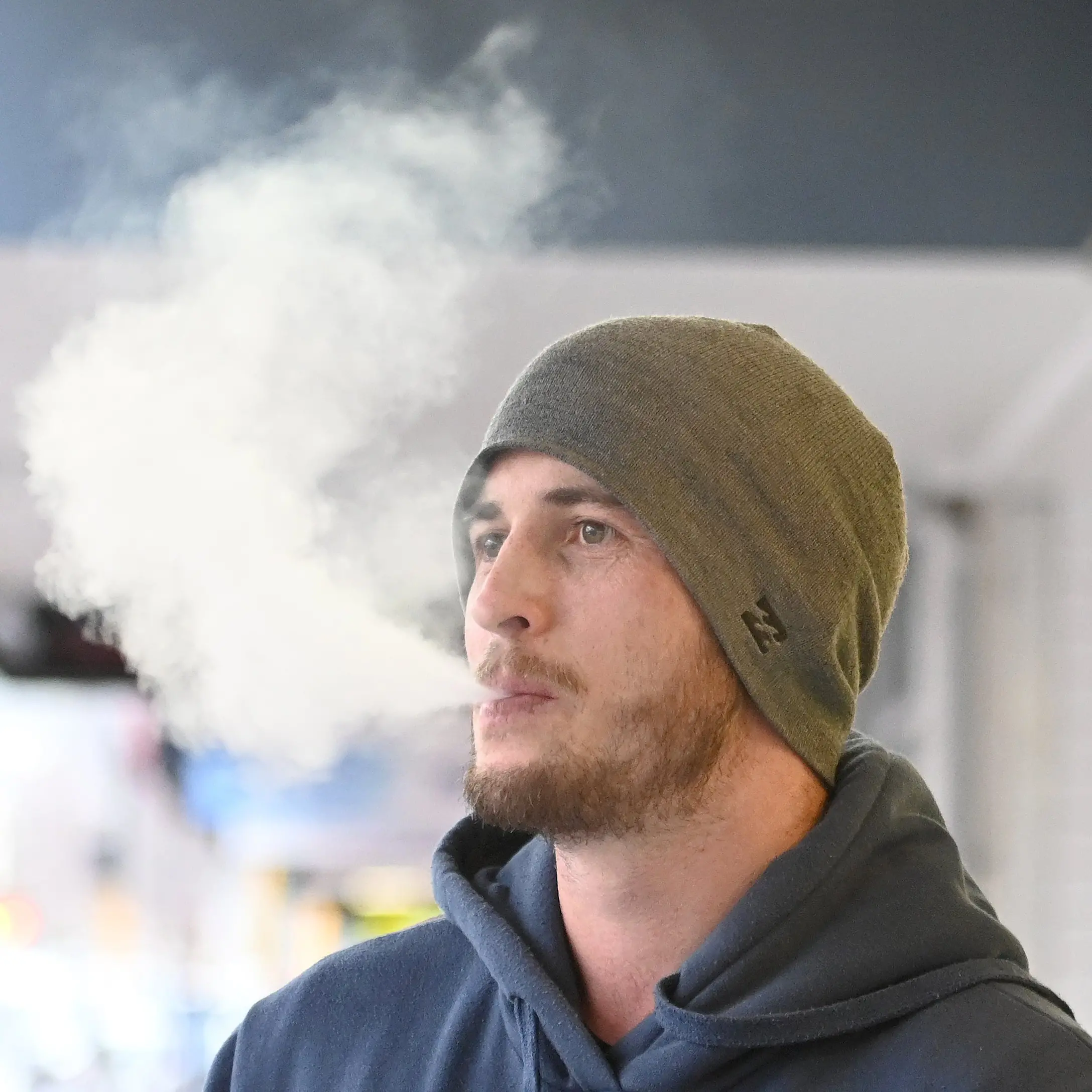 Giving up smoking through vaping complex