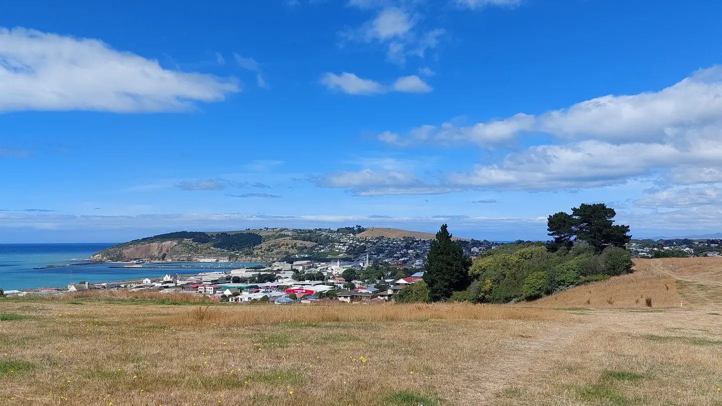 Six reserves and a climb on Oamaru circuit