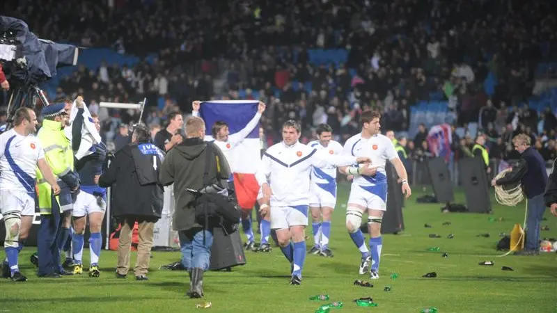 French speak out about bottle throwing