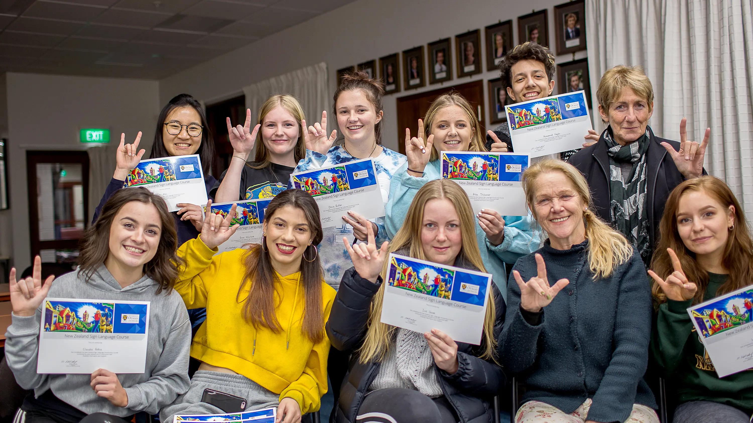 Sign language course first
