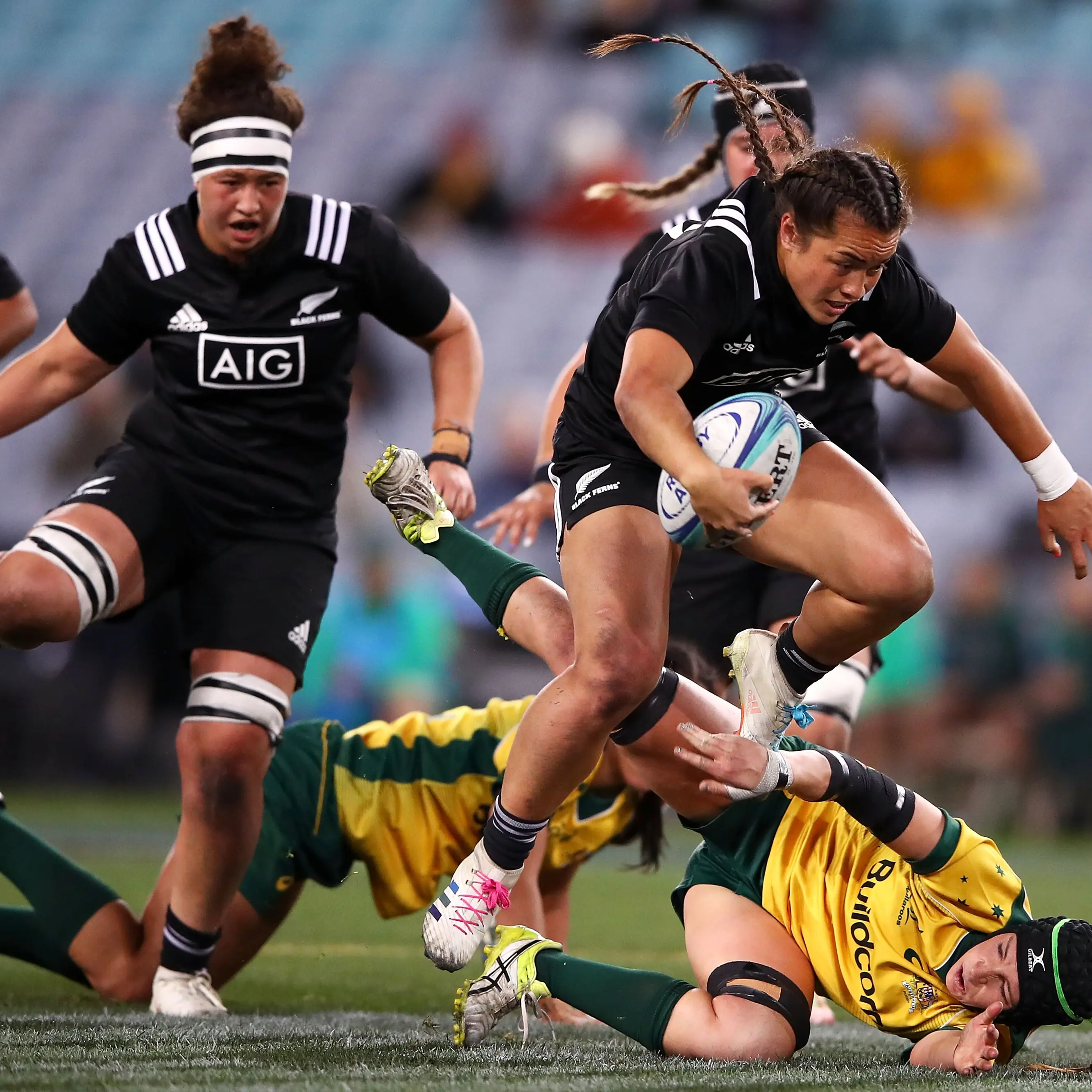 Black Ferns ease past Wallaroos