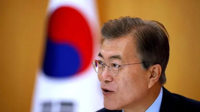 Koreas hold high-stakes summit, nuclear talks in jeopardy