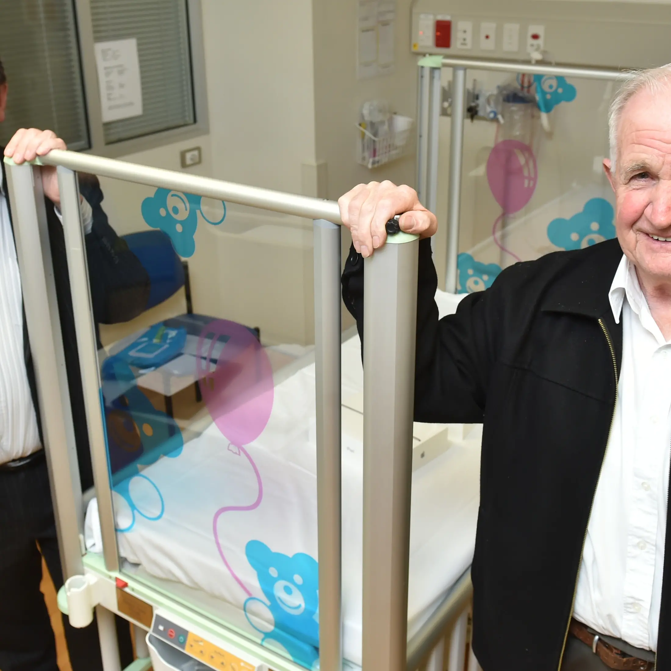 Cot presented to children’s ward