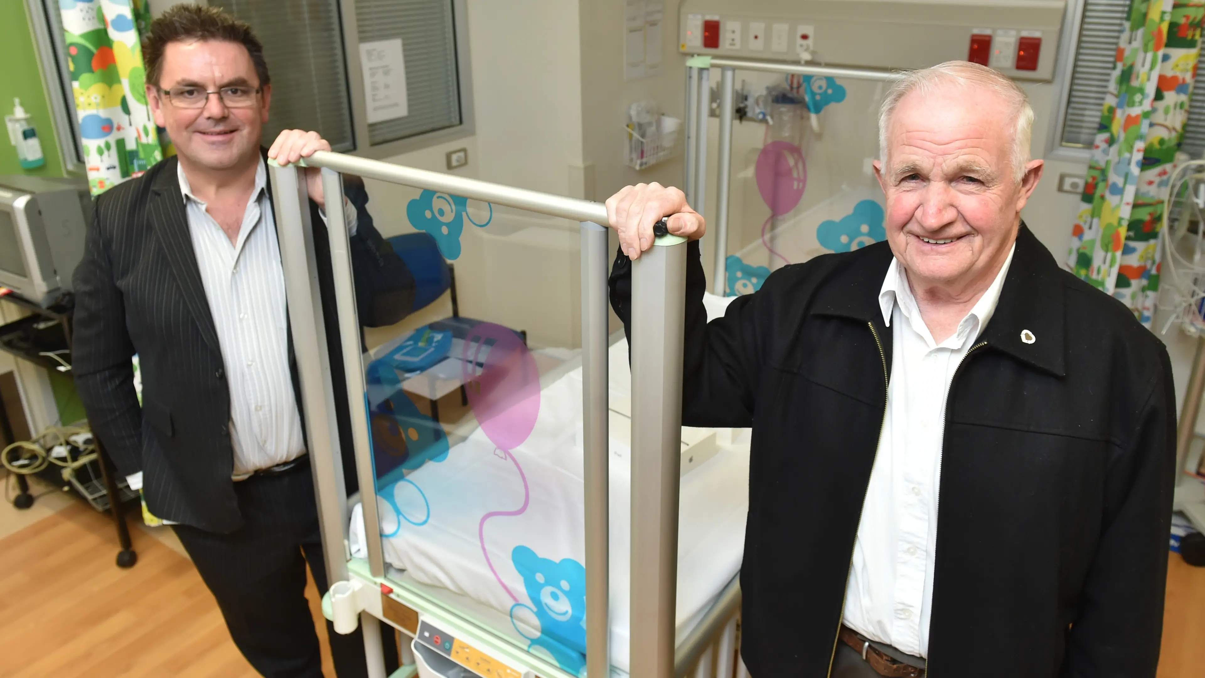 Cot presented to children’s ward