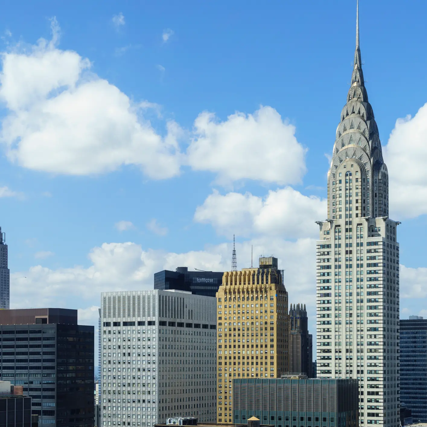 Iconic New York skyscraper up for sale