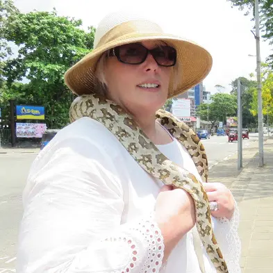 Temples and tuk-tuks in Sri Lanka