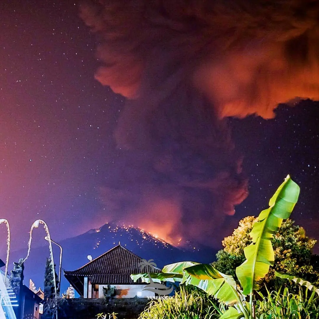 Volcano erupts on Bali causing flight cancellations