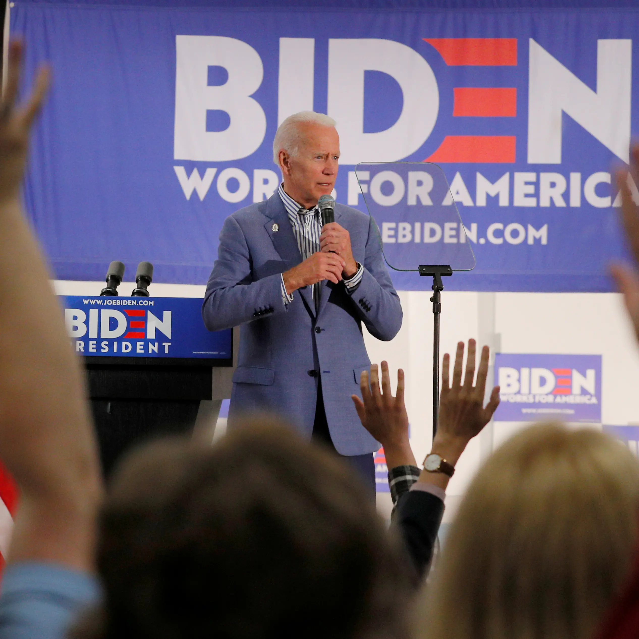 Biden leads Democratic challengers ahead of 2020