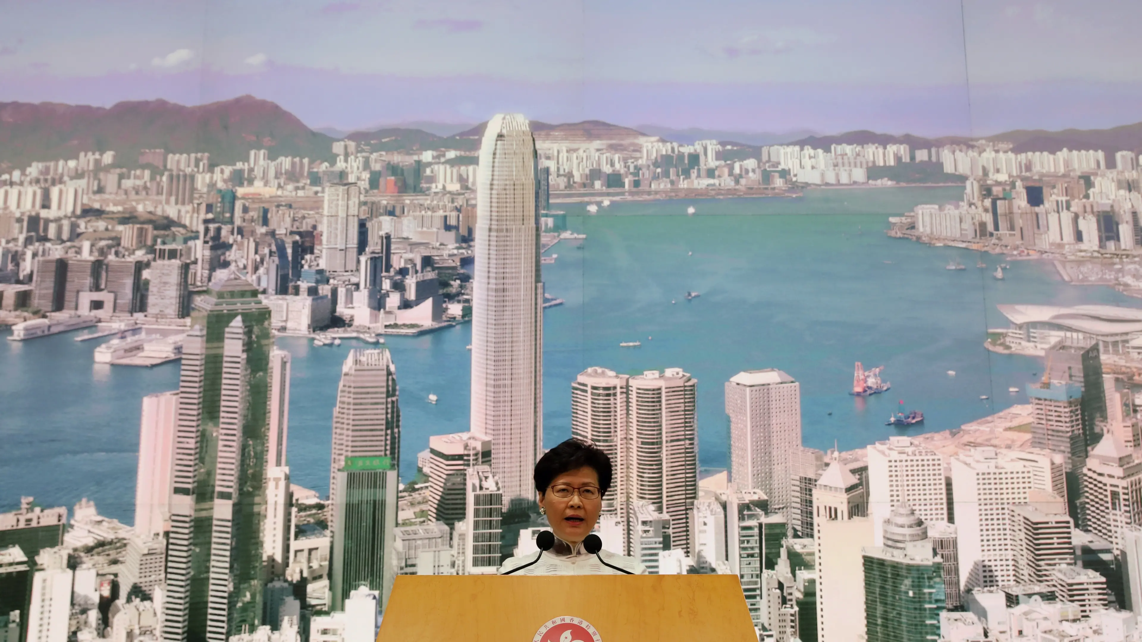 Hong Kong leader suspends extradition bill after mass protests