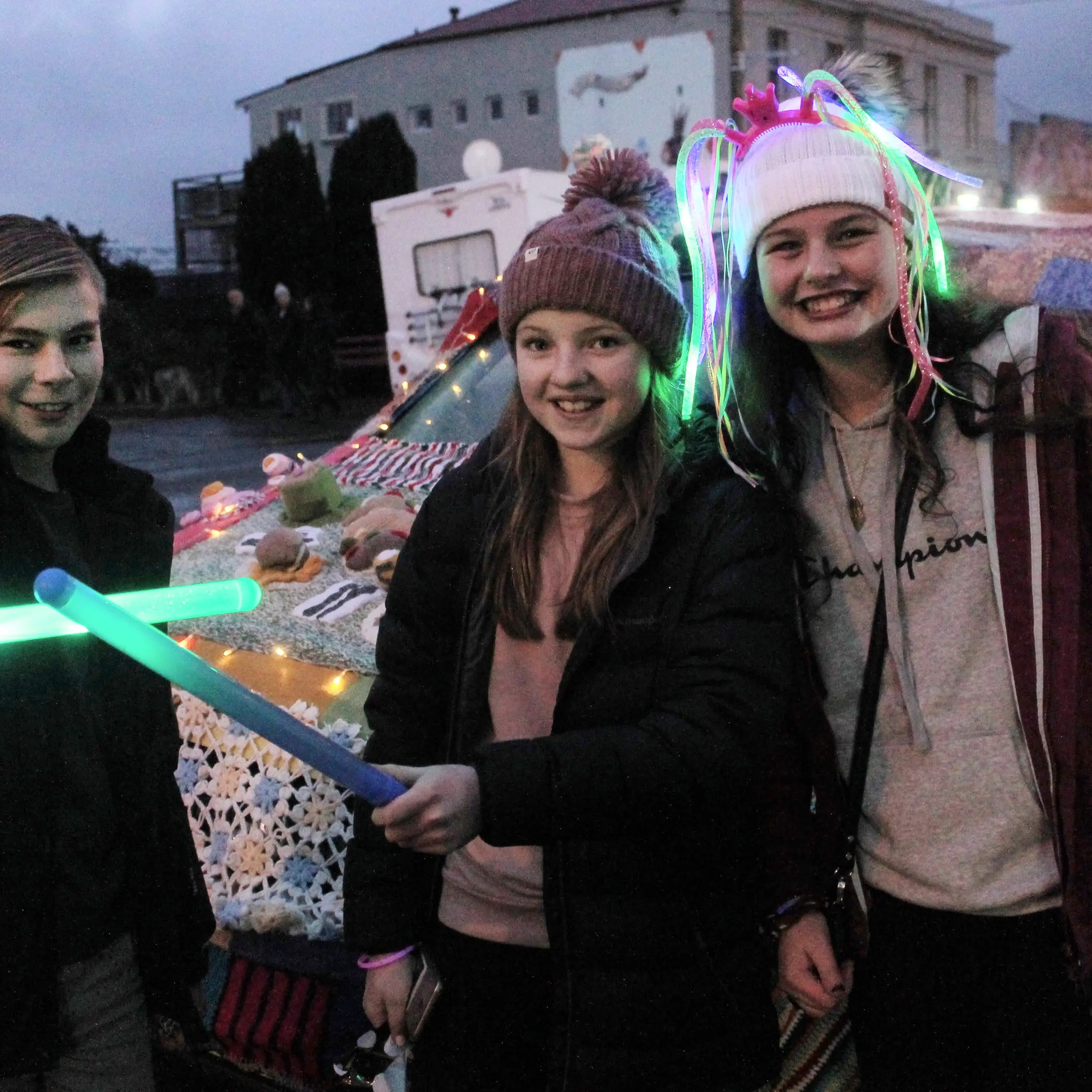 Twilight attraction lights up Riverton midwinter market