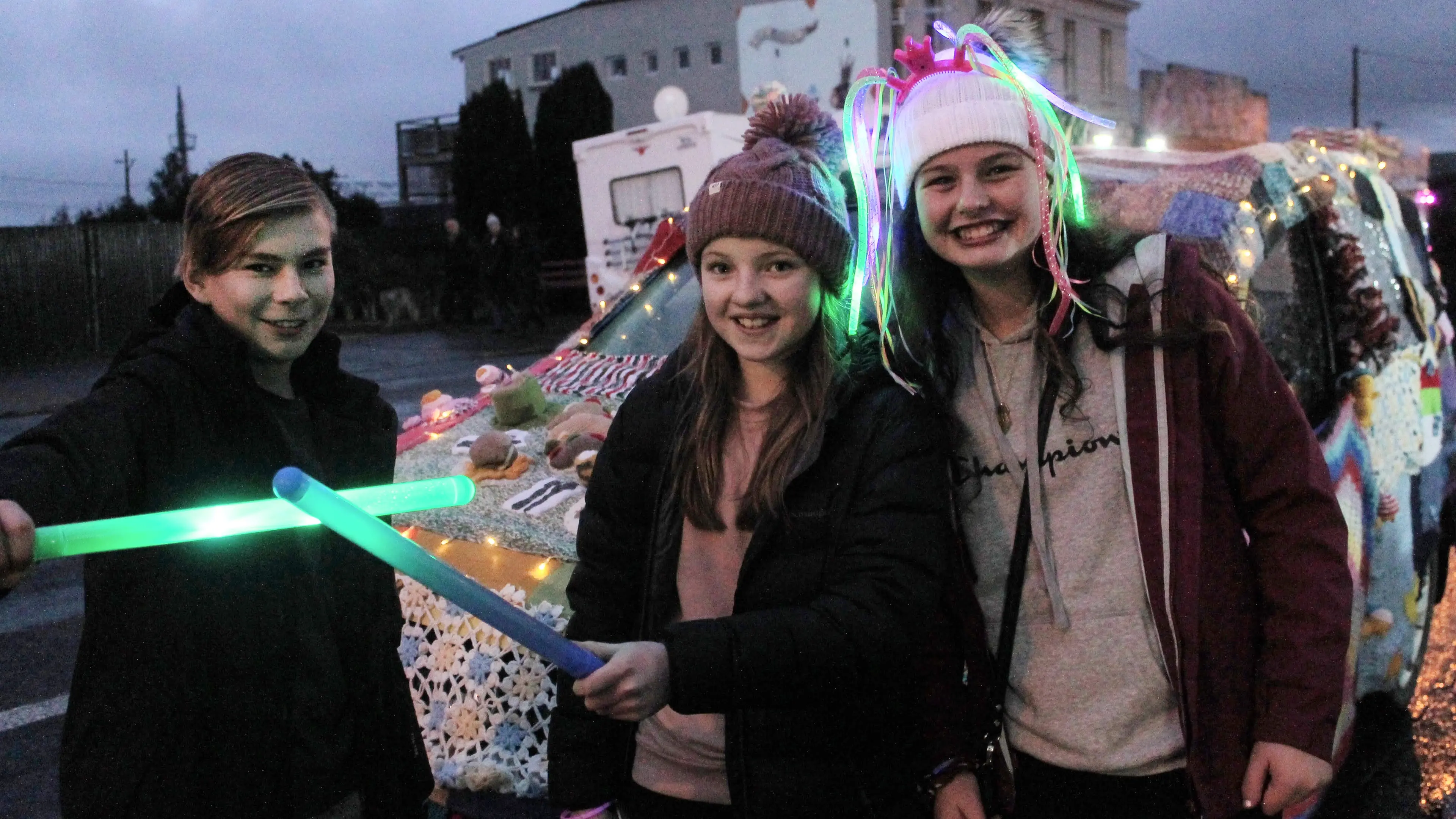 Twilight attraction lights up Riverton midwinter market