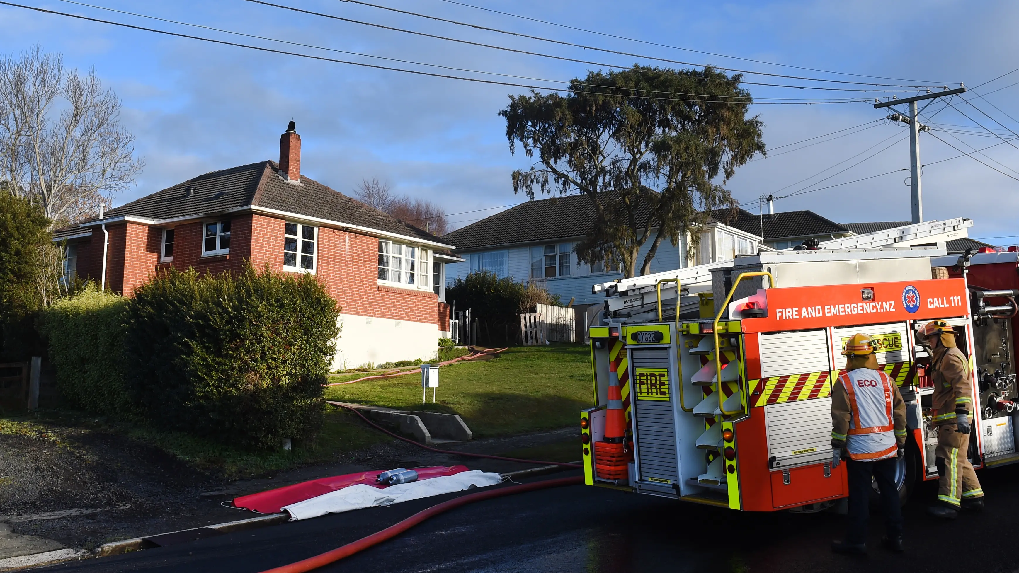 Family praised for being cool under fire