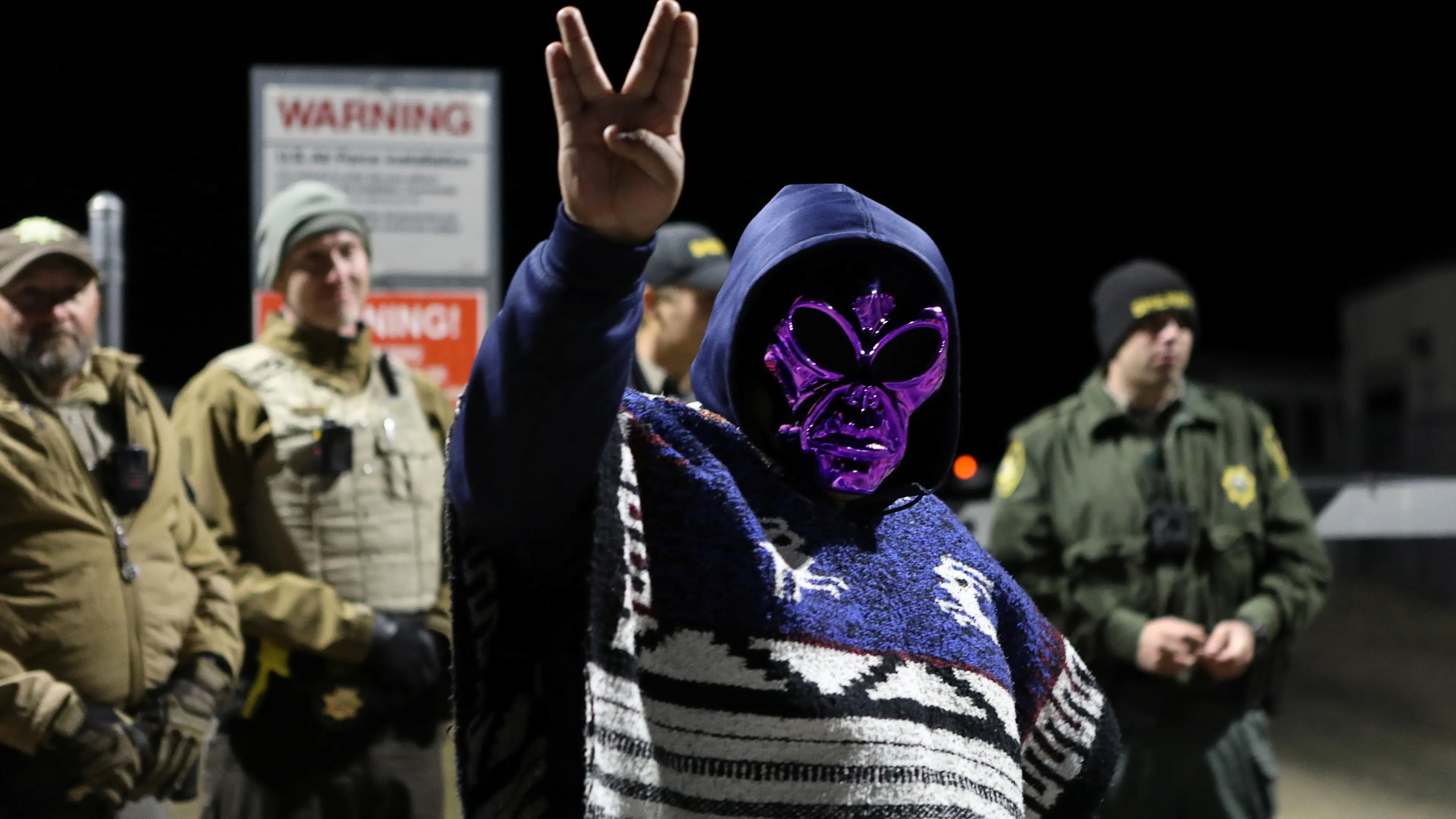 Storm Area 51 event crashes and burns
